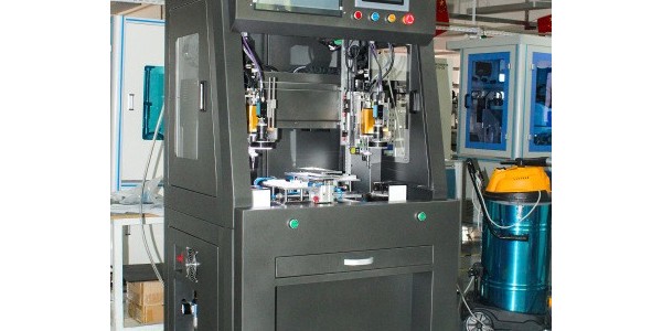 自動打螺絲機容易卡料嗎？-堅豐股份